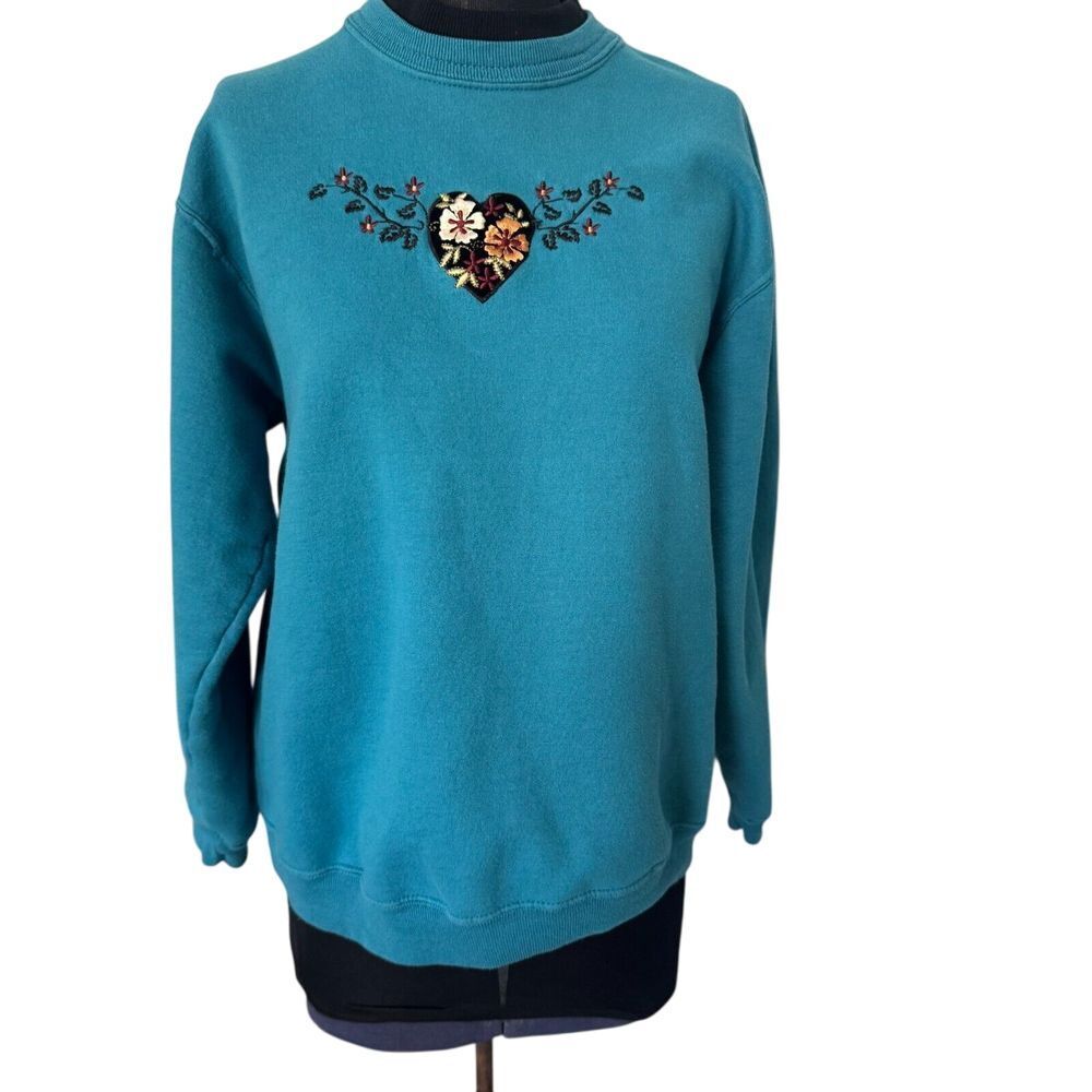 VTG 90s Blue Teal SZ M Floral Heart Embroidery Fleece Sweatshirt Cottage Grandma